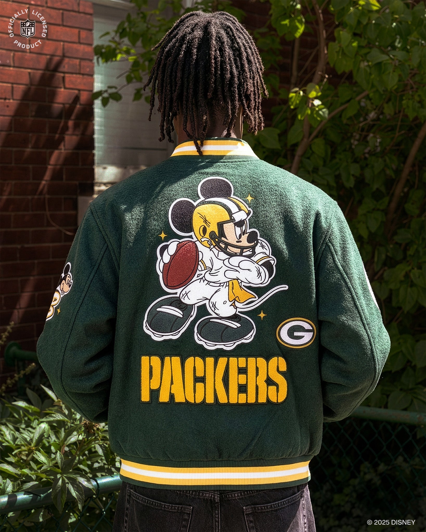 Mickey Mouse & GREEN Bay Packers